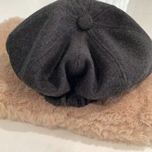 Classic Black Newsboy Cap